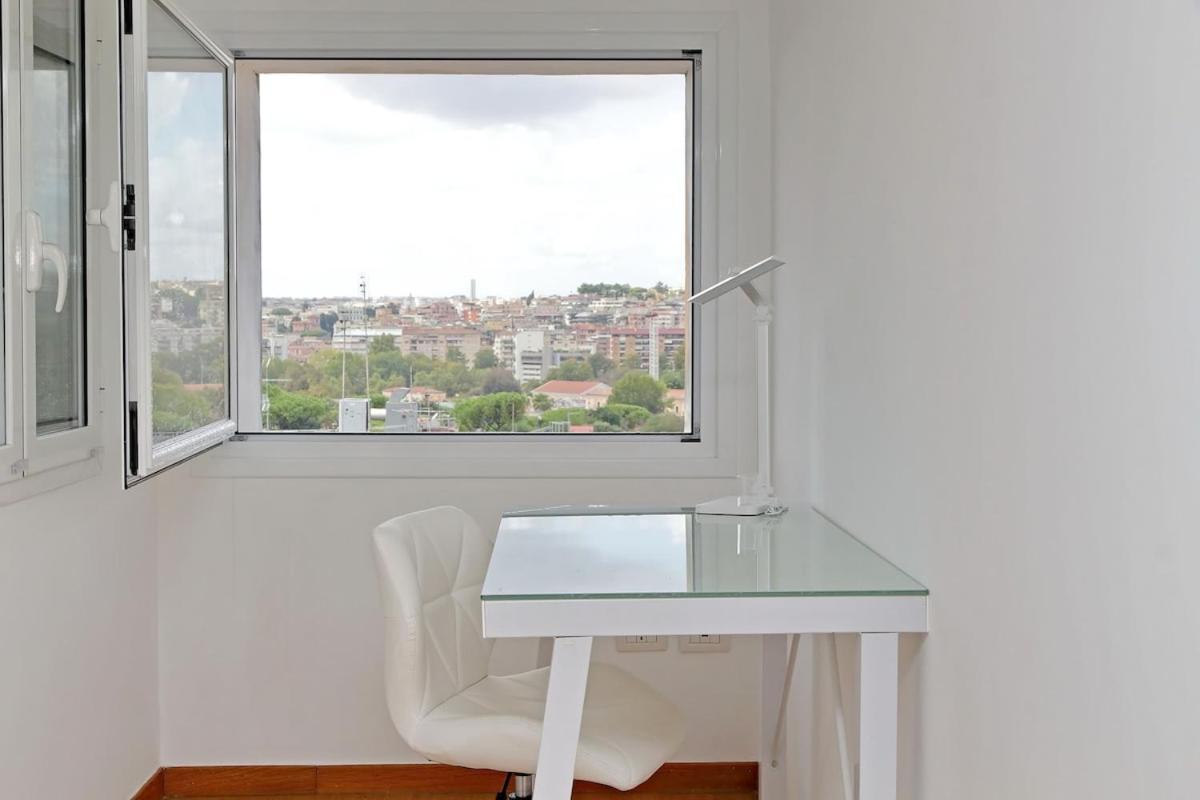 Pyramid Panoramic Terrace Apartment *